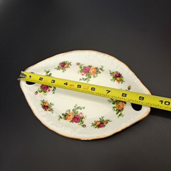 Royal Albert Old Country Roses Oval Victorian Tray Floral Bone China Decorative - Picture 2 of 13